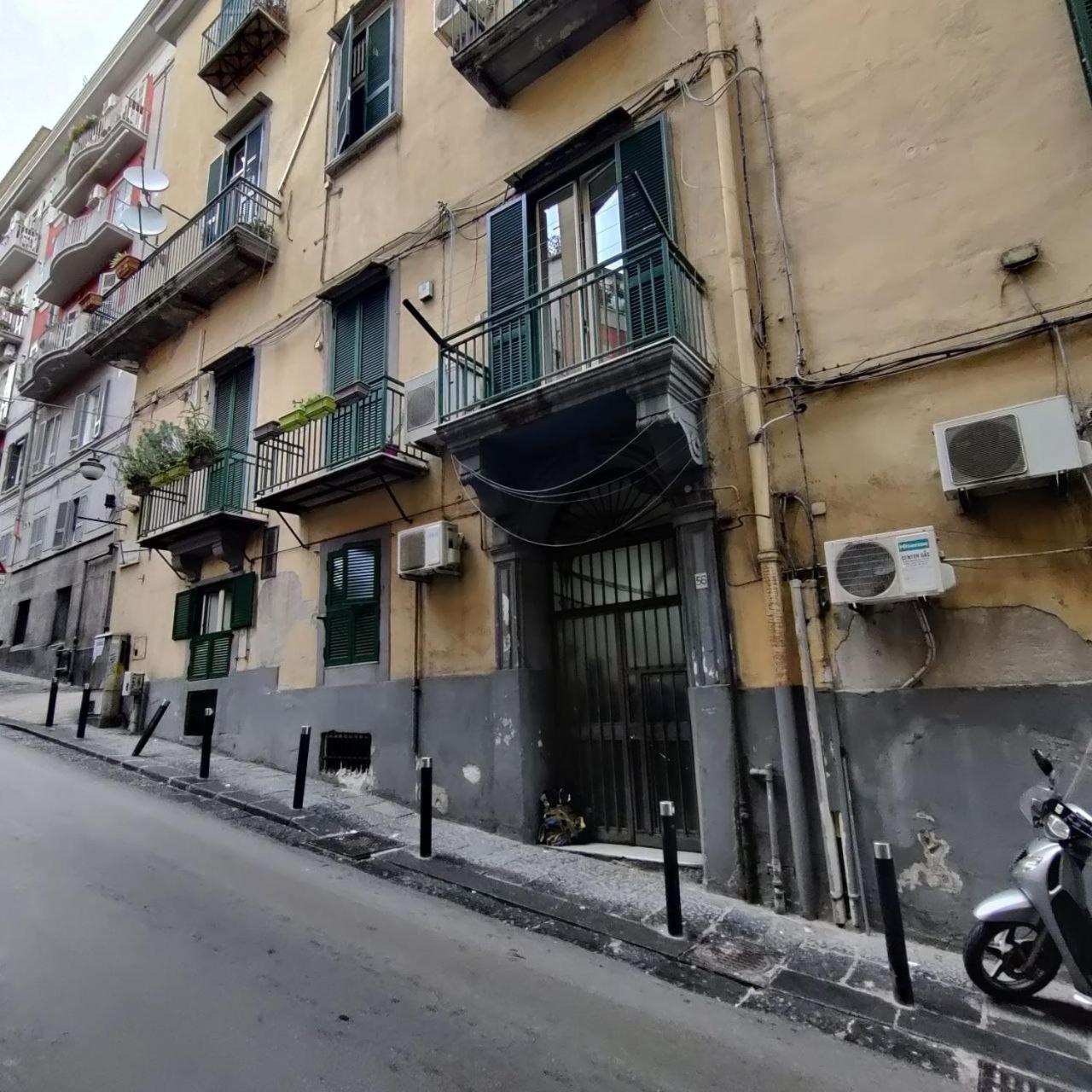 Il Salotto Di - * Neapel